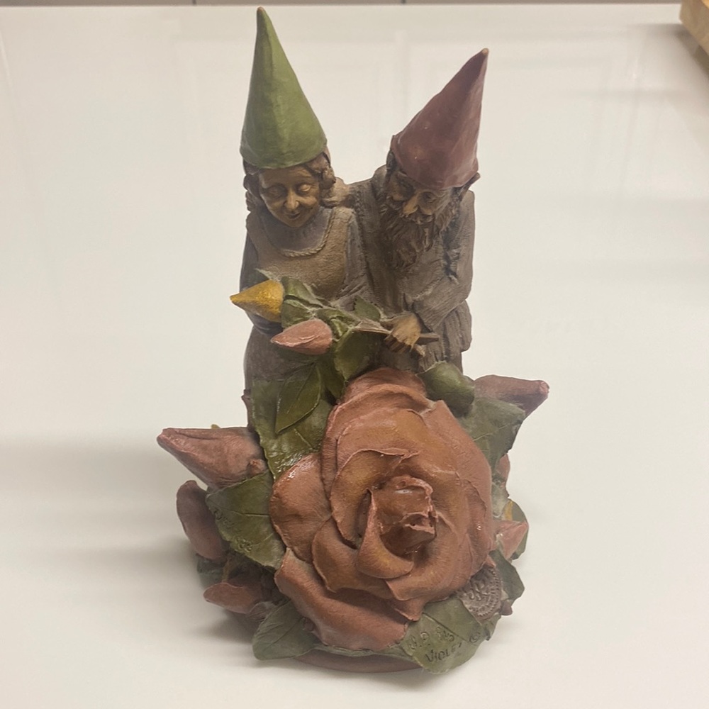 Tom Clark figurine